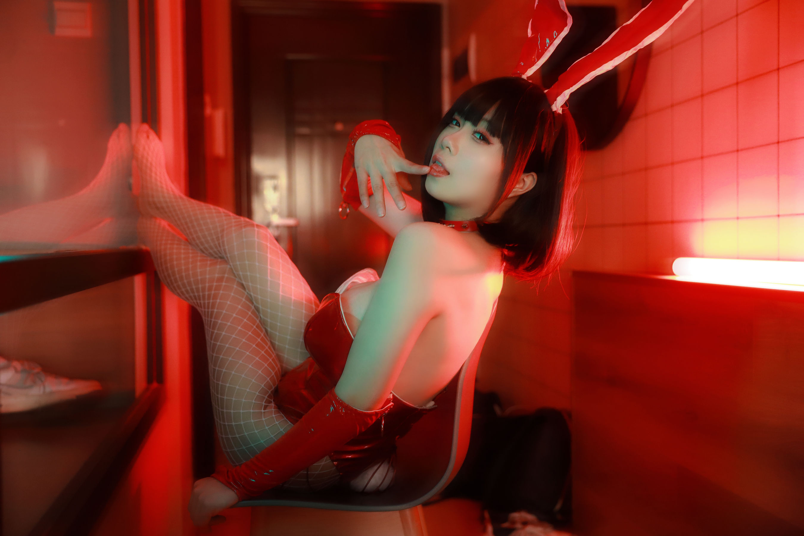 [福利COS] 末夜787 - 红色兔女郎